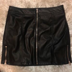Express leather skirt